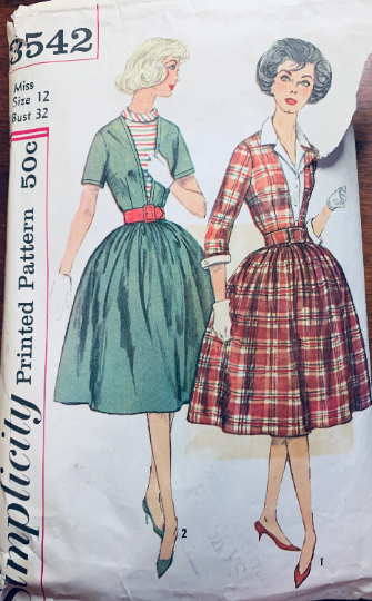 60s Fit N Flare Dress with Choice of Dickeys Collar Variations Detachable Cuffs Petite Vintage Sewing Pattern Simplicity 3542 B32 60s Fit N Flare Dress with Choice of Dickeys Collar Variations Detachable Cuffs Petite Vintage Sewing Pattern Simplicity 3542 B32