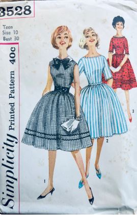60s Fit N Flare Day Dress w/ Sleeve Options & Detachable Collar  Vintage Petite Juniors Sewing Pattern Simplicity 3528 B30
