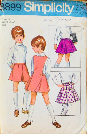 70s Girls Pinafore Dress Pantskirt Culottes Skort Flared Skirt Petite Sewing Pattern Simplicity 8899 Size 12 W25