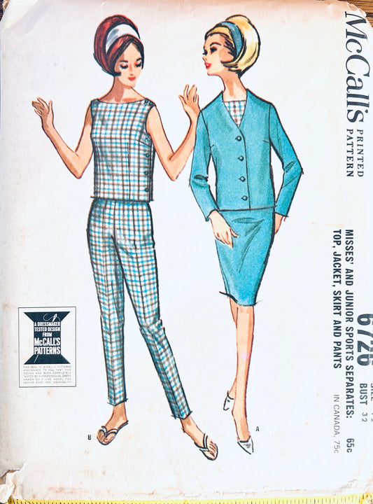 60s Sleeveless Crop Top Summer Blouse & Skinny Pants Womens Suit Petite Vintage Sewing Pattern McCalls 6726 B32